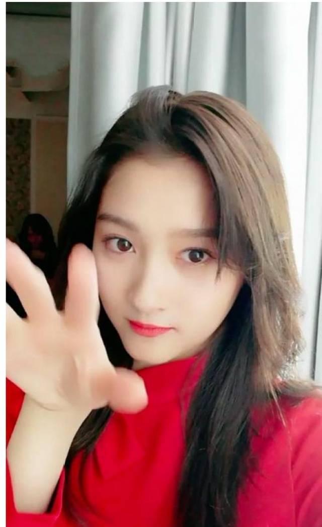 国产50岁自拍在线视频,国产50岁自拍视频中的真实人生