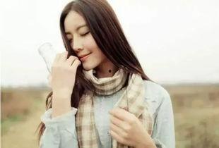 国产清纯女生拍照视频,国产清纯女生镜头下的青春风采  第2张