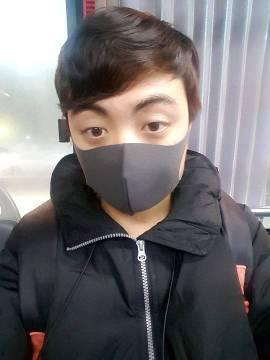 国产口罩男和S受视频,揭秘网络热传视频背后的故事  第3张