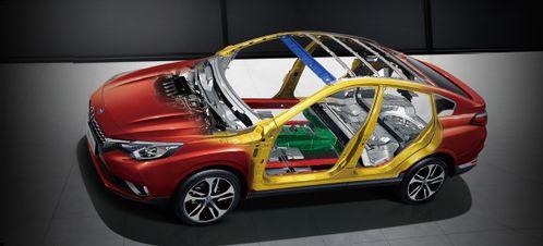 大奔怼国产神车视频,巅峰对决一触即发！