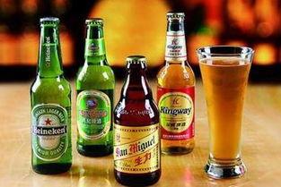 喝国产啤酒视频,畅饮瞬间，品味匠心独运